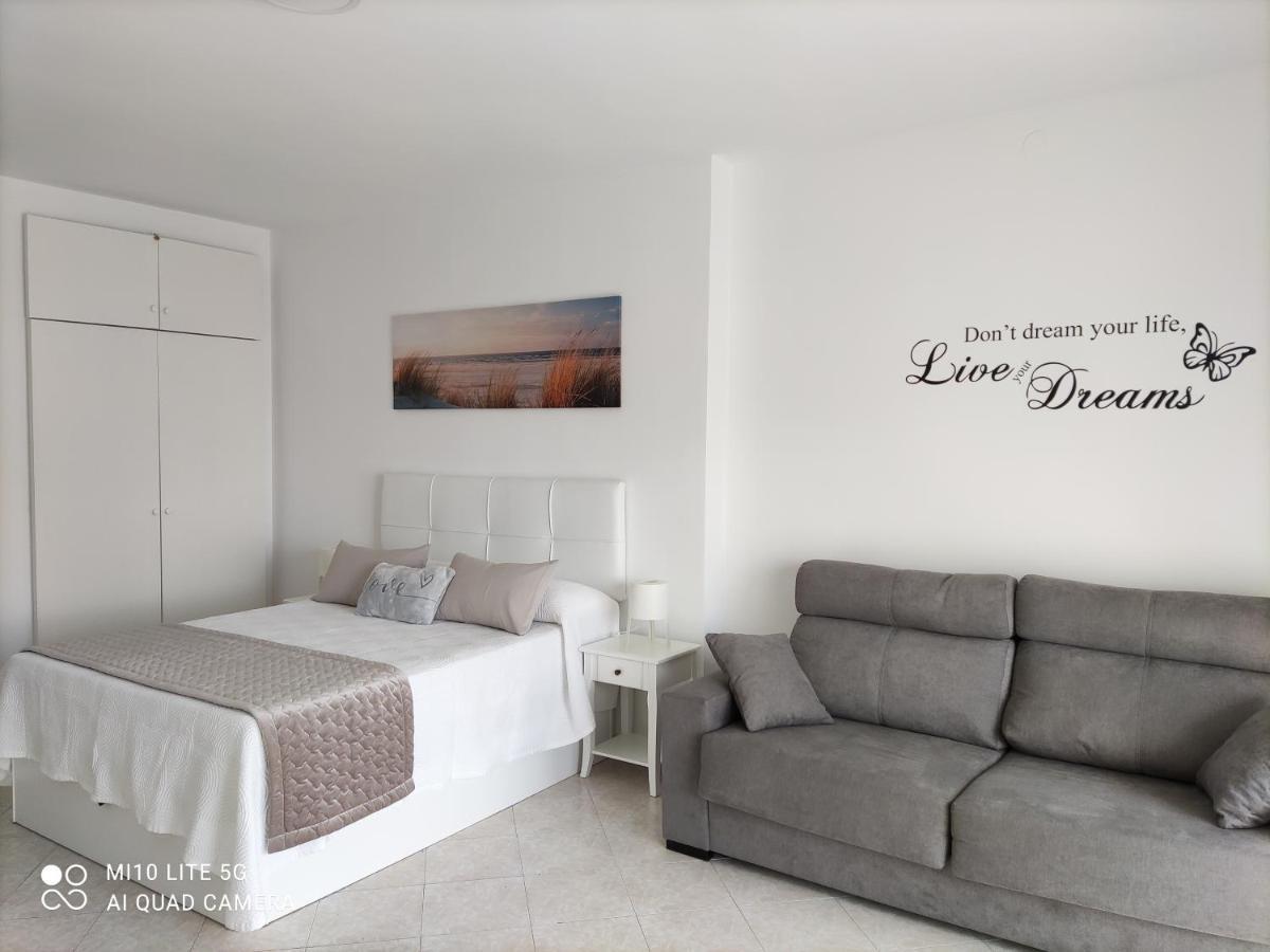Apartamento Benalsuite Estudio, Piscina Y Playa En Benalbeach, Benalmádena